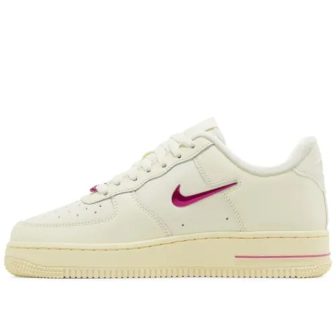 Nike Air Force 1 '07 SE Dance Playful Pink