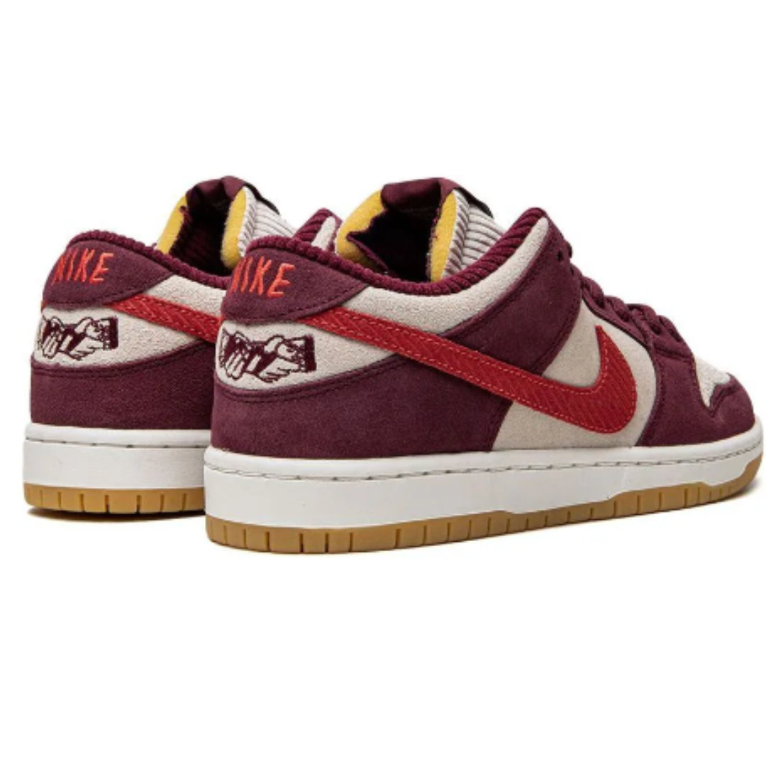 Nike SB Dunk Low Skate Like a Girl